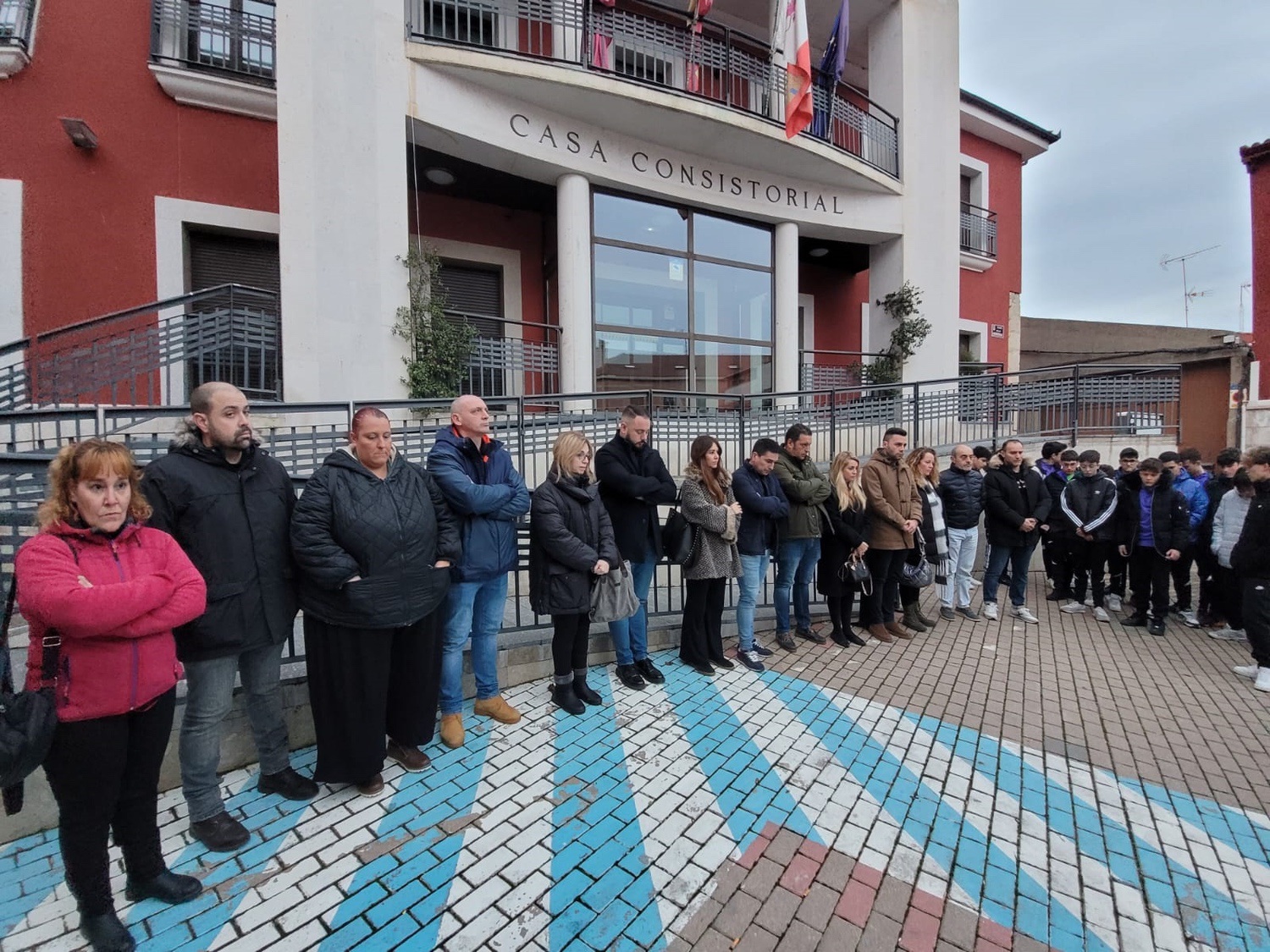 Zaratán dedica su último adiós a ‘Sebas’ con un multitudinario minuto de silencio
