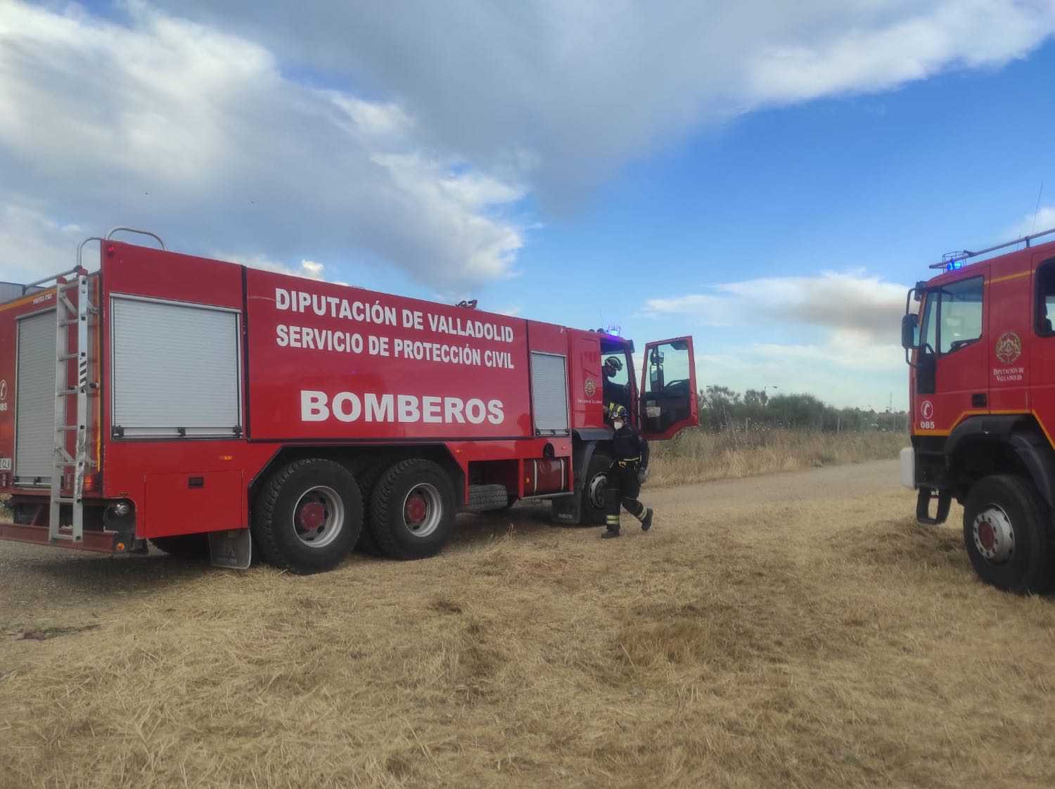 Un incendio quema cerca de 18 hectáreas de zona de cultivo entre Valladolid y Zaratán